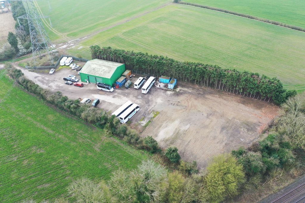 Property photo 2 of 8