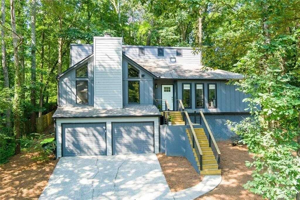 Property photo 1 of 31