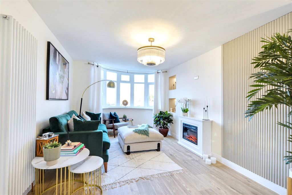 Property photo 2 of 70 Open Planned Kitchen Living_1.Jpeg