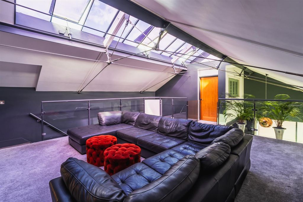 Additional image 23 of 3 bed flat for salePorter Brook View, Sheffield S11