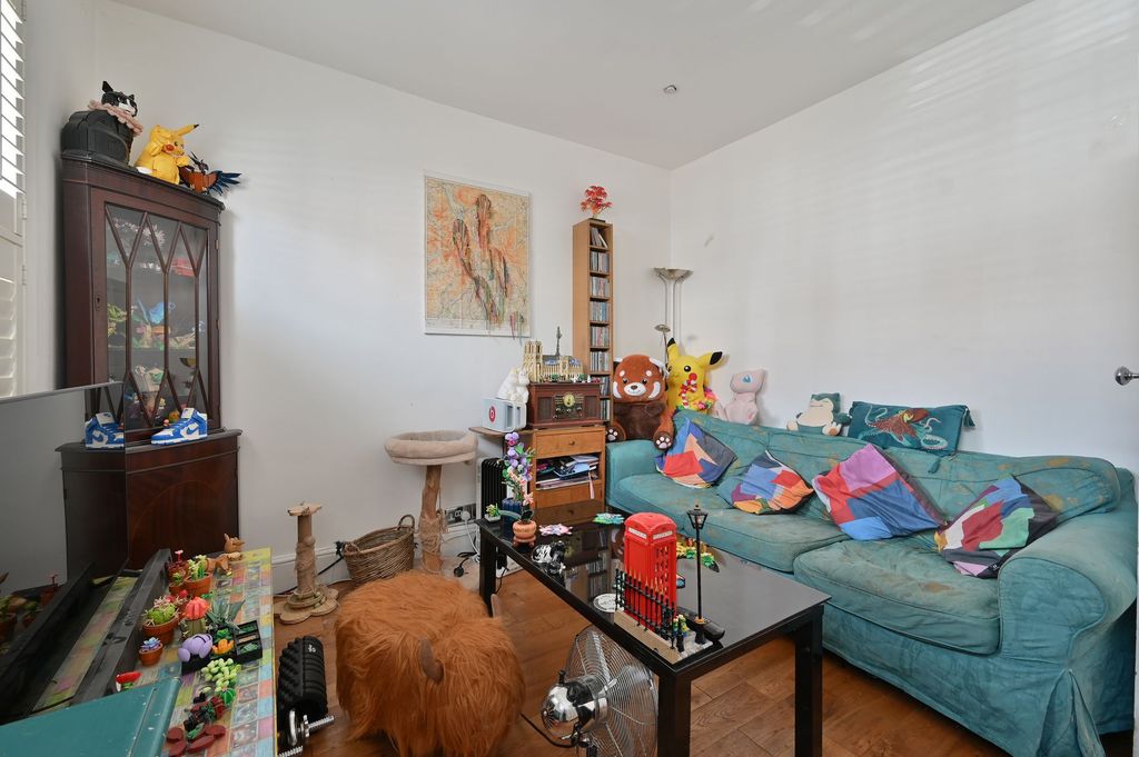 Property photo 3 of 15