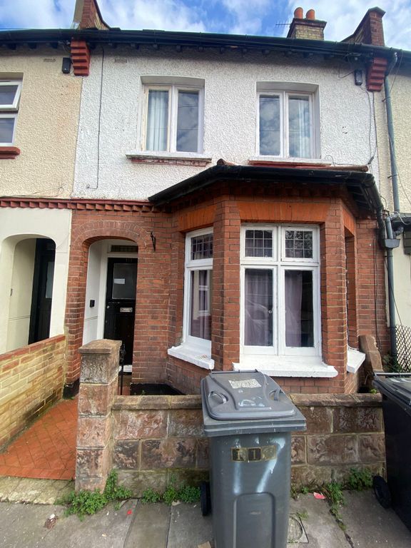 Property photo 1 of 17