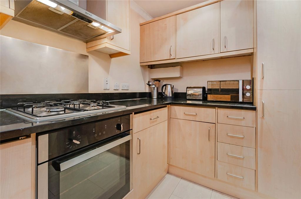 Property photo 2 of 12 Picture No. 10