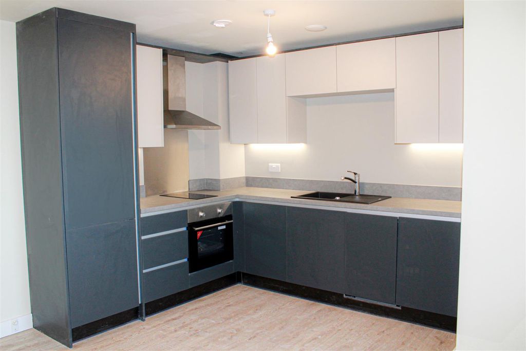 Property photo 2 of 8 Img_9395.Jpg