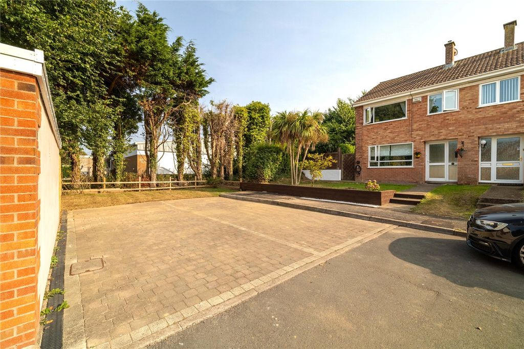 Property photo 2 of 27 Picture No. 09