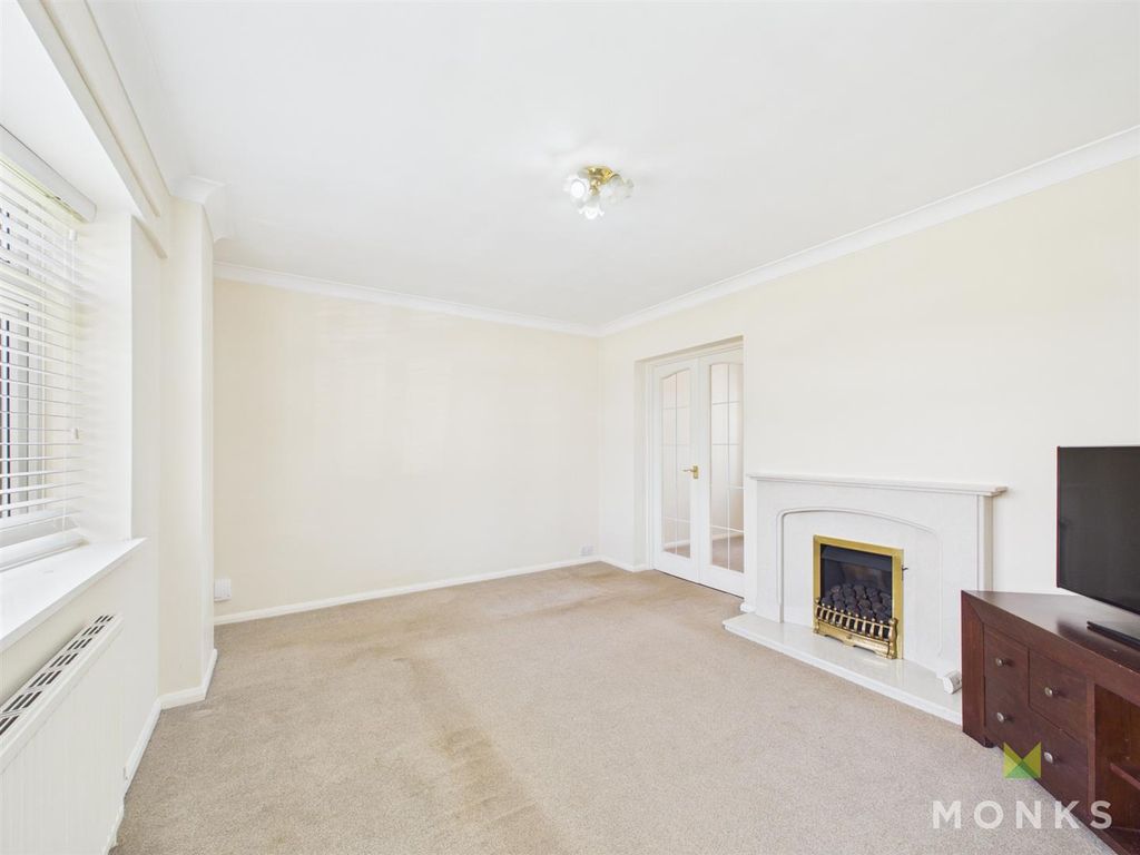 Property photo 3 of 23 Cam01520G0-Pr0419-Still011.Jpg