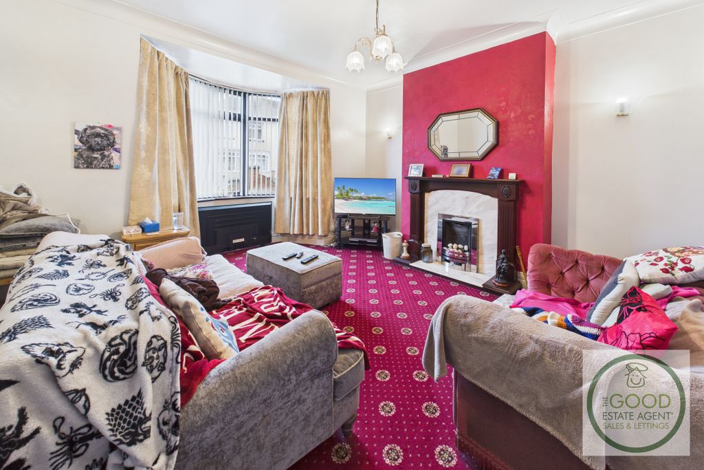 Property photo 3 of 15