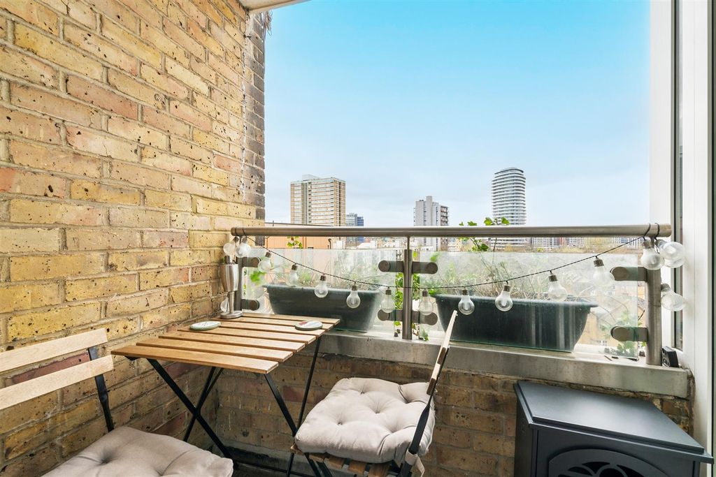 Property photo 3 of 7