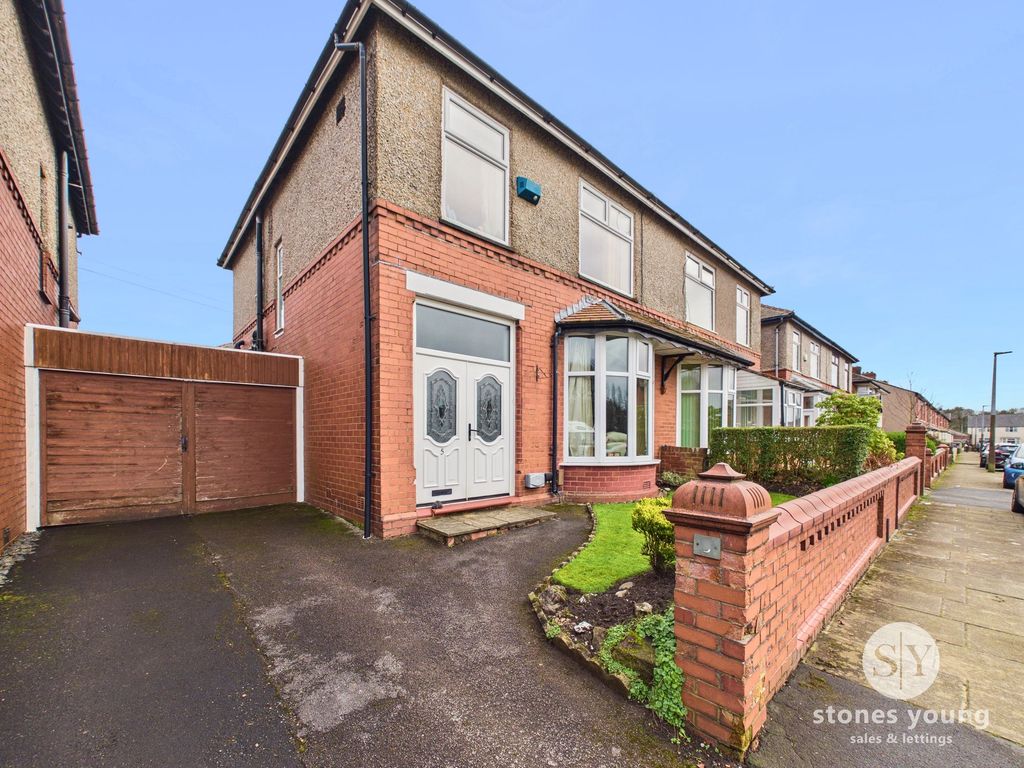 Property photo 1 of 28