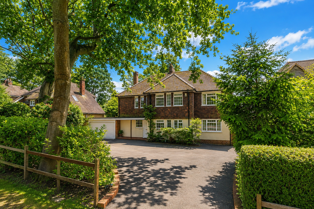 Property photo 1 of 12
