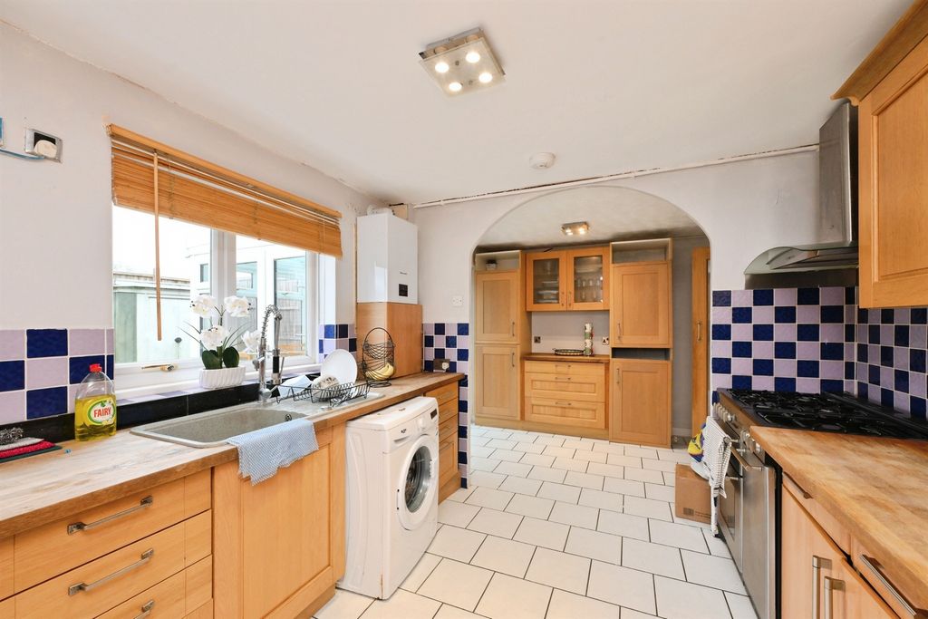 Property photo 2 of 15