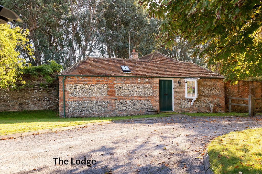 Additional image 17 of 8 bed detached house for saleWoodlands St. Mary, Hungerford, Berkshire RG17