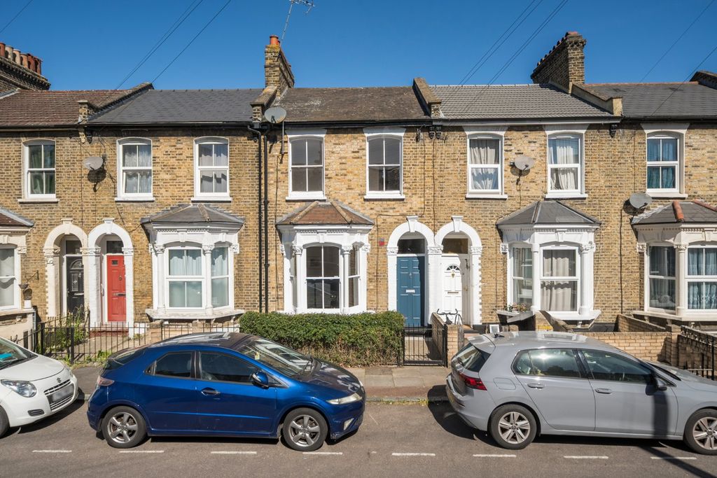 Property photo 1 of 24 Picture No. 14