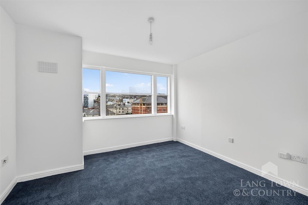 Property photo 3 of 8 0013.Jpg