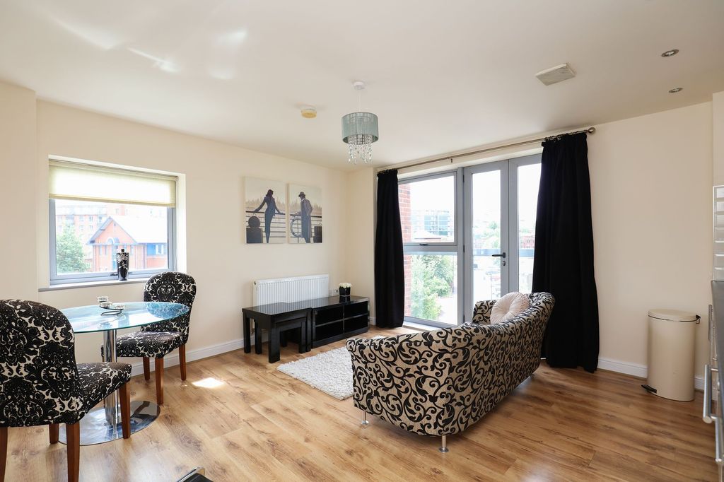 Property photo 3 of 7