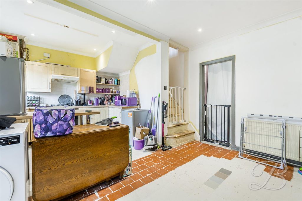 Property photo 3 of 16 Ccltd-1.Jpg