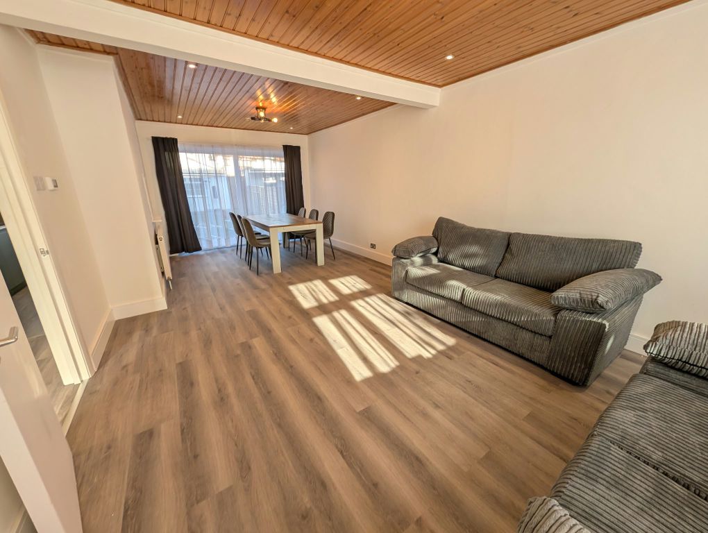 Property photo 1 of 28