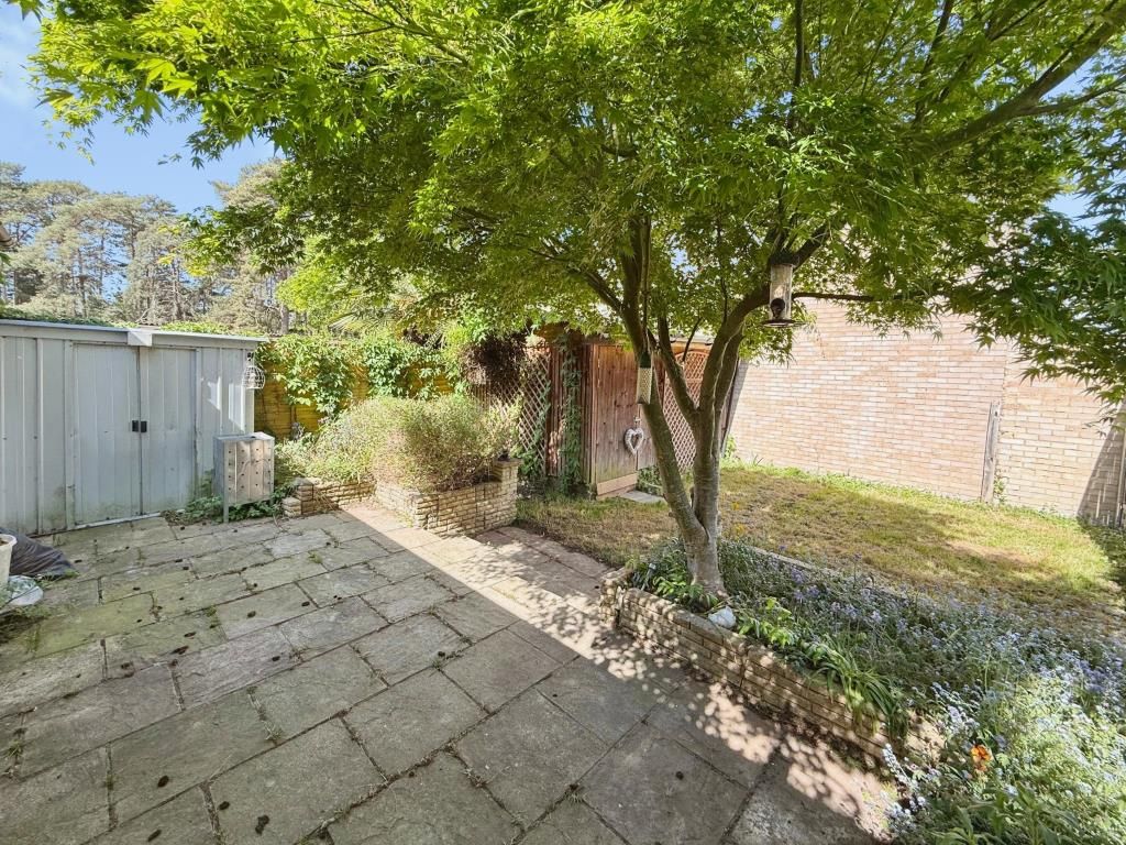 Property photo 3 of 20 Garden