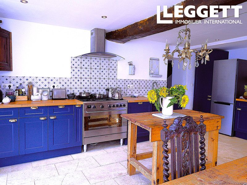 Property photo 3 of 10