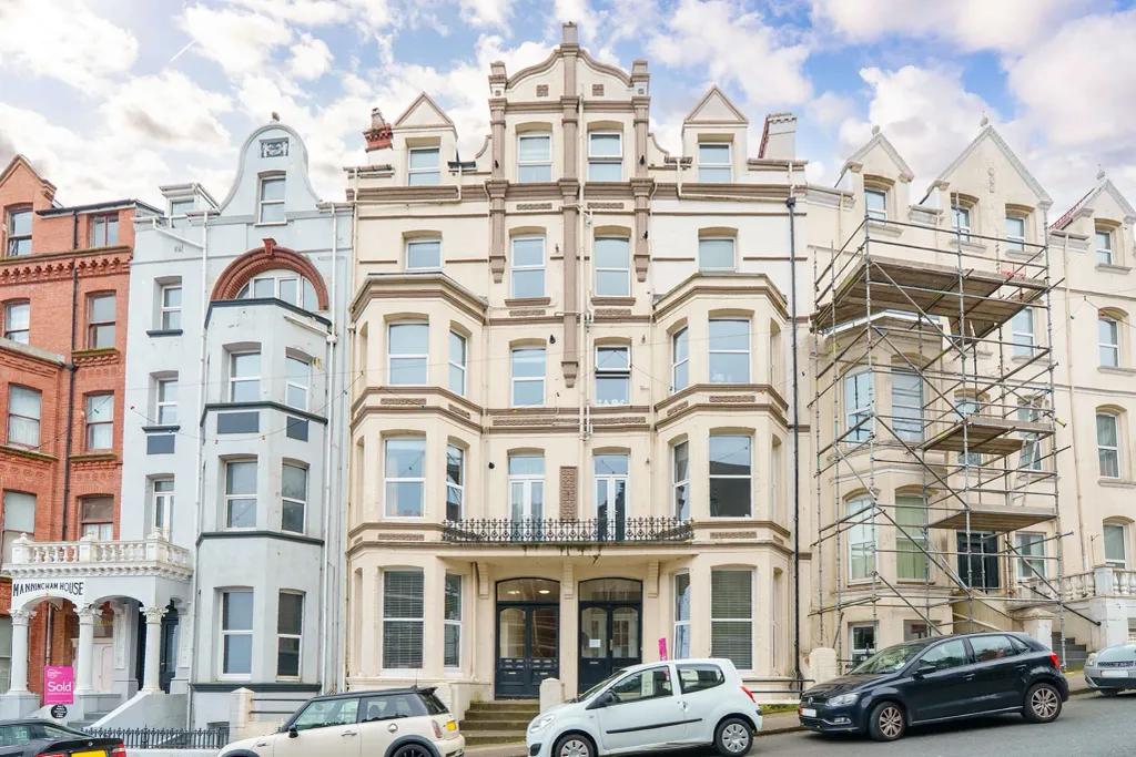 Property photo 1 of 14