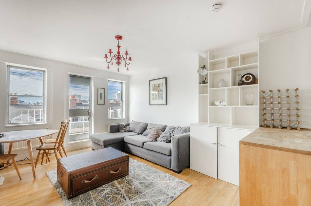 Property photo 1 of 7