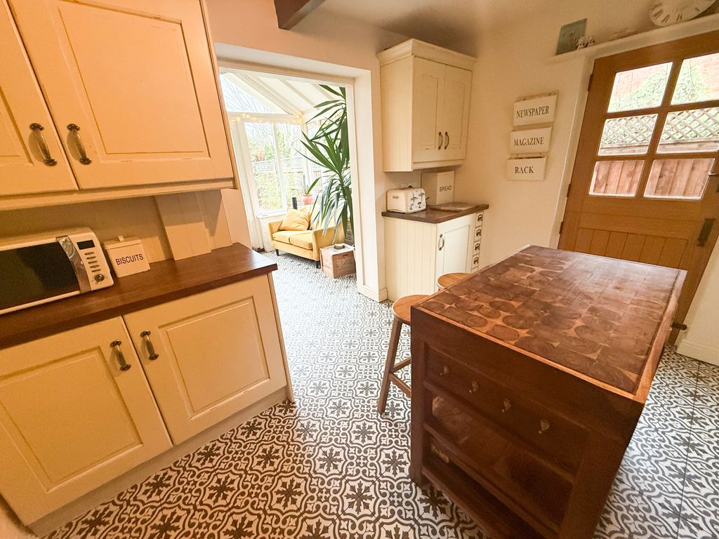 Property photo 3 of 33 Img_5080