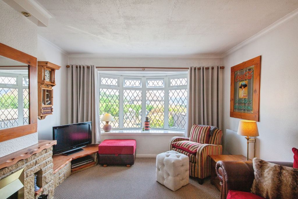 Property photo 3 of 15 Pbox-Img.Jpg