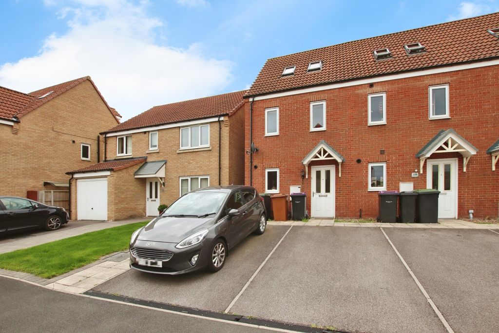 Property photo 1 of 12 4279710