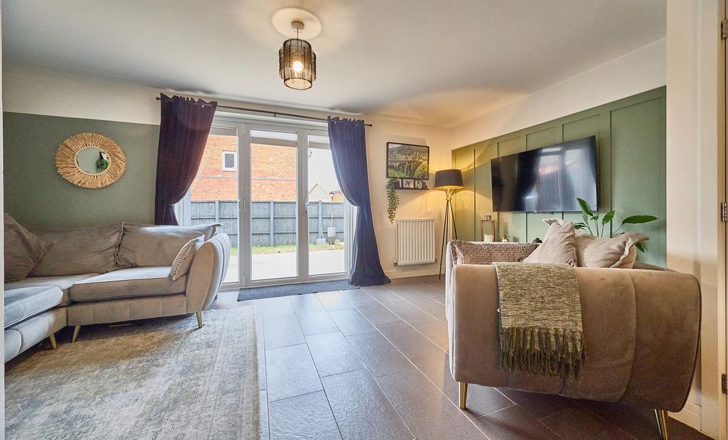 Property photo 1 of 16 Open Plan Living/Dining/Kitchen