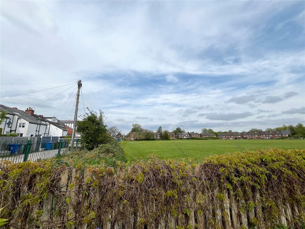 Property photo 3 of 17 Picture No. 05