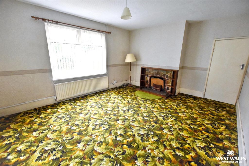 Property photo 2 of 24 17 (13).Jpg