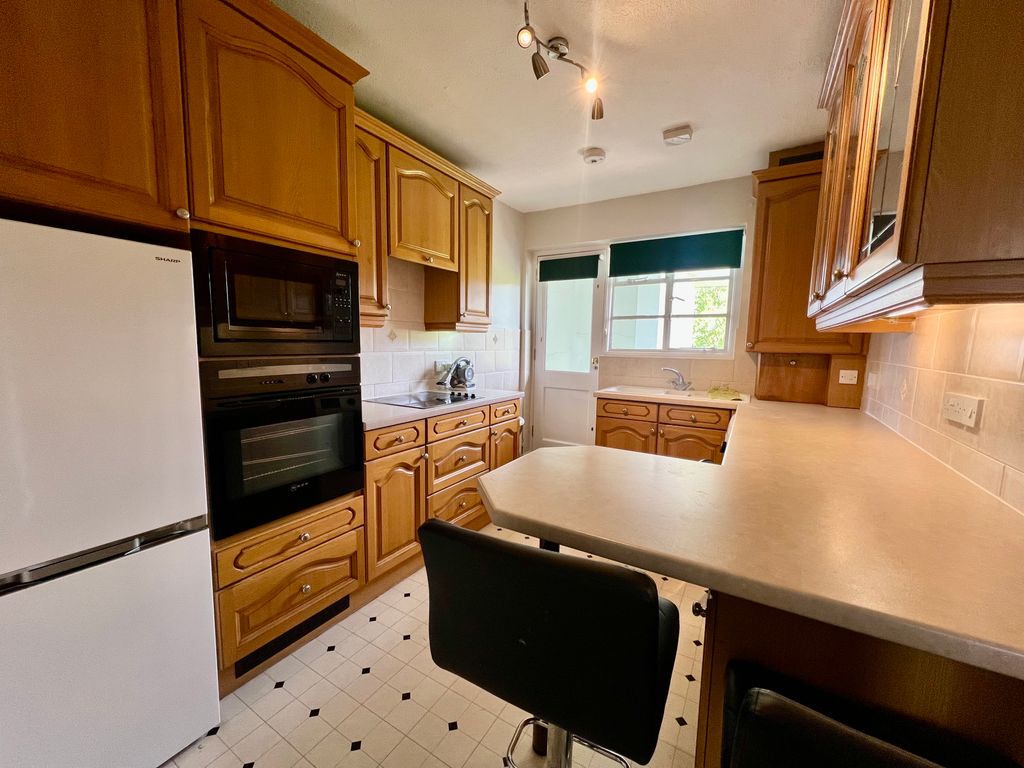 Property photo 3 of 11 Img_7640