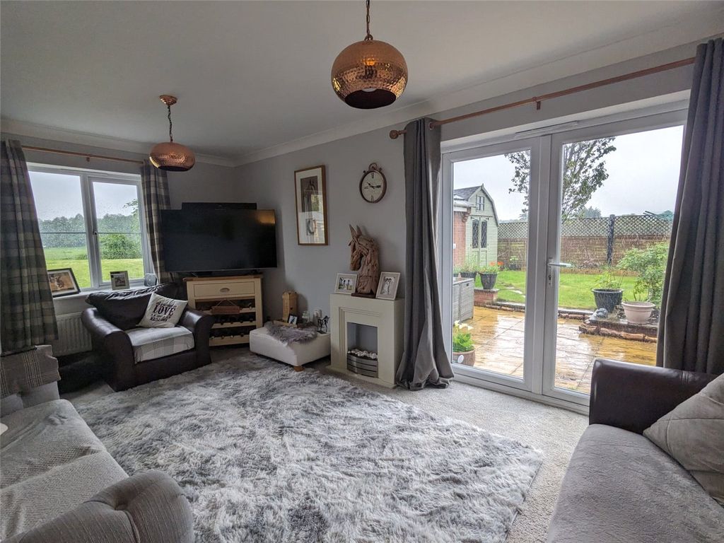 Property photo 2 of 16 Picture No. 04