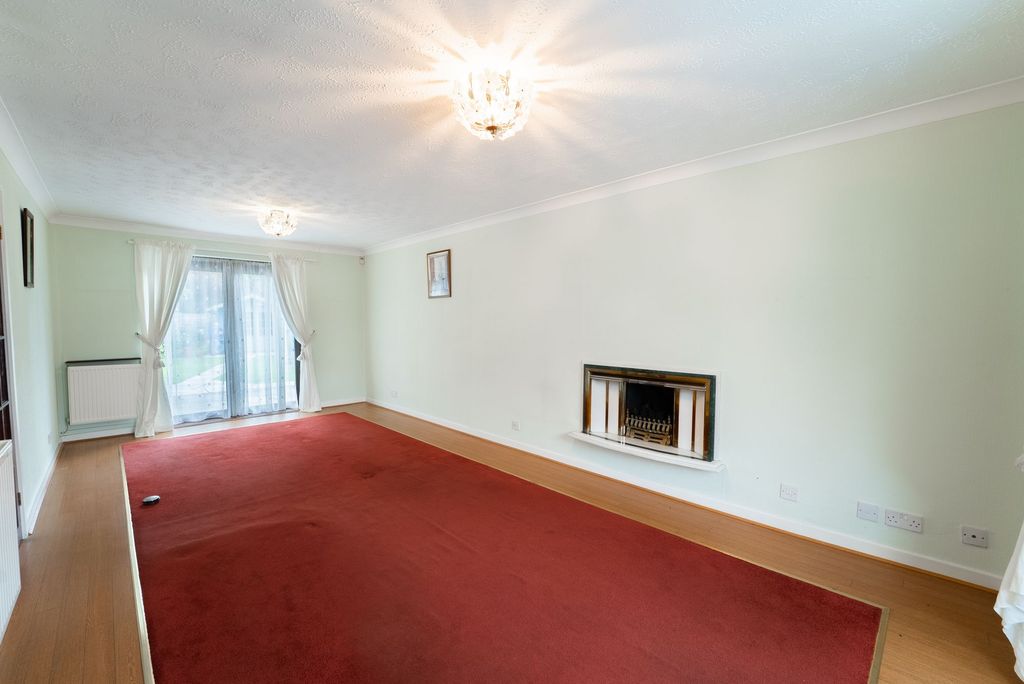 Property photo 3 of 15 Living Room