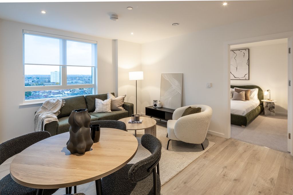 Property photo 2 of 6 25.12.05 Meridan P907-30-Hdr