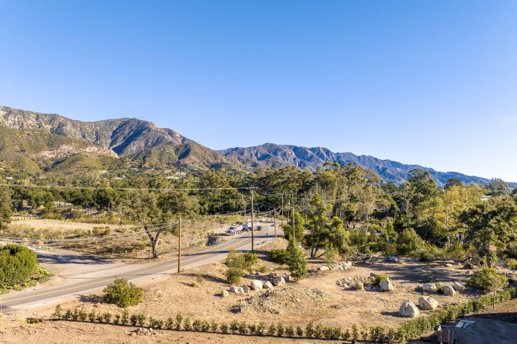 Property photo 2 of 10 <Alttext/>