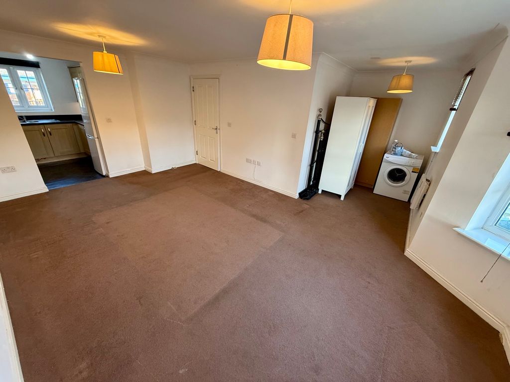 Property photo 2 of 11 Image