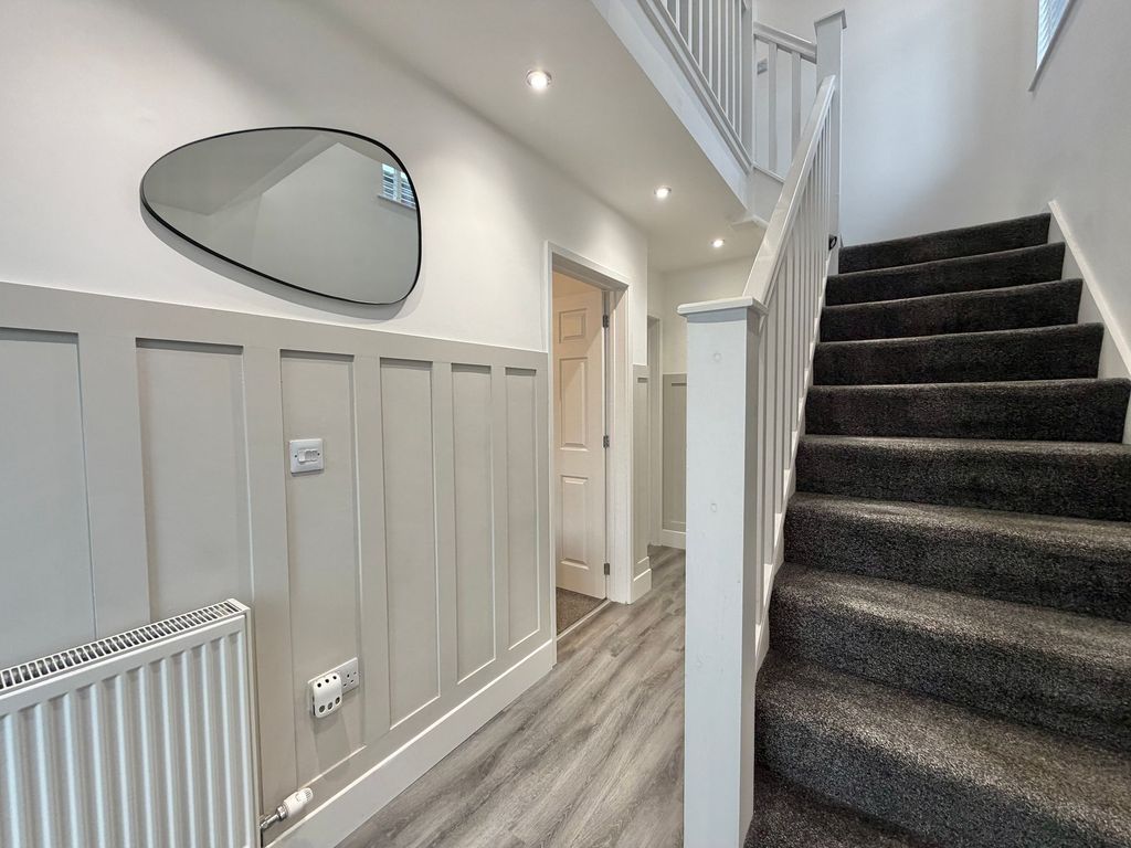 Property photo 2 of 17 Hall