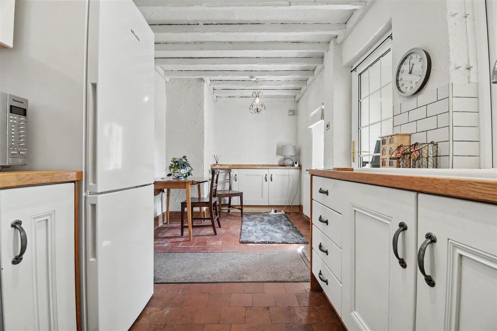 Property photo 3 of 30 Kitchen Diner