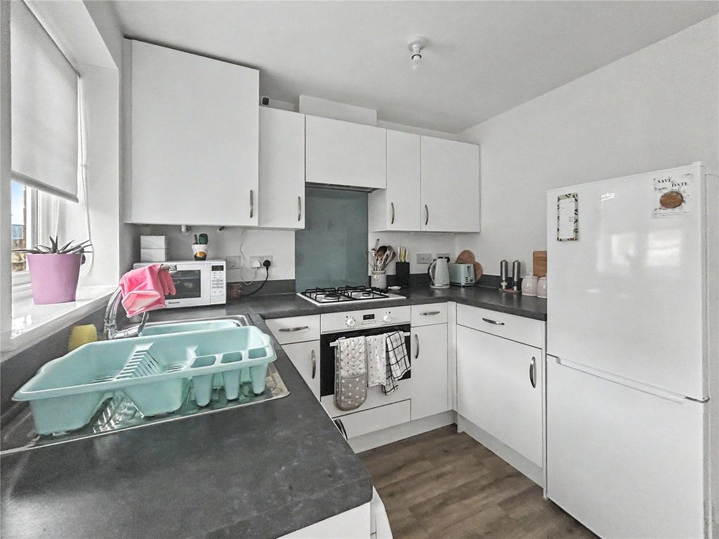 Property photo 3 of 10 Picture No. 04