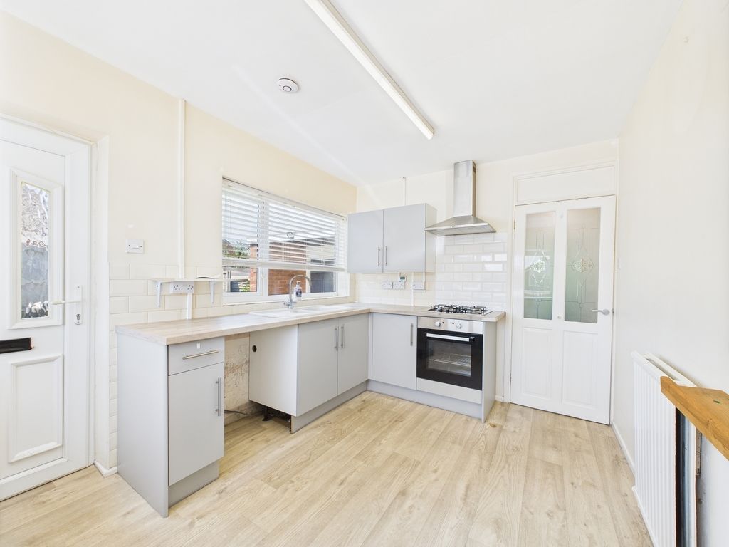 Property photo 3 of 19 Breakfast/Kitchen