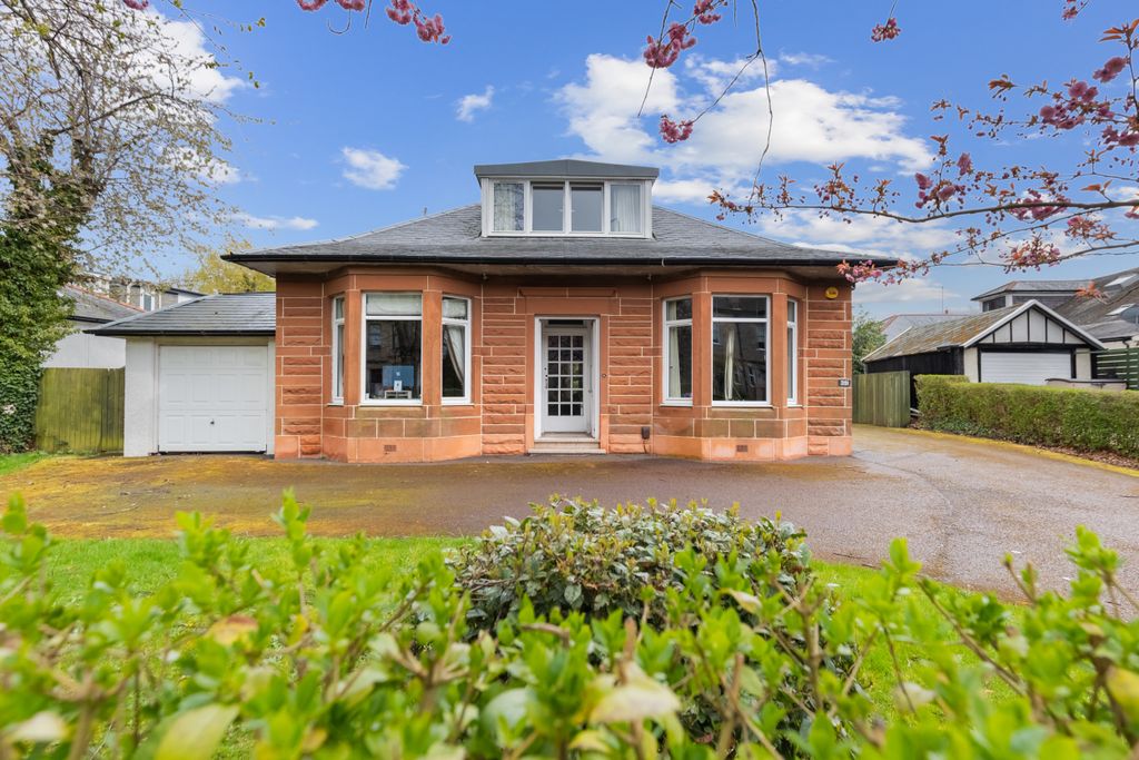 Property photo 1 of 43