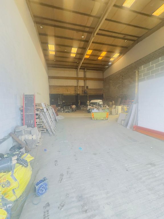 Property photo 3 of 11