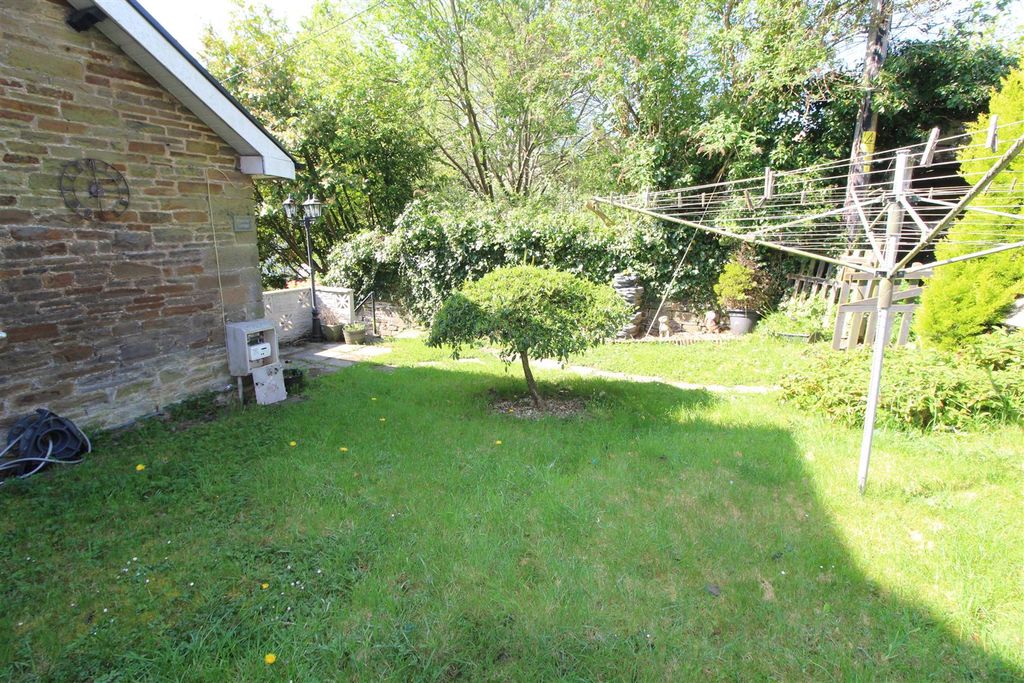 Property photo 3 of 35 Garden