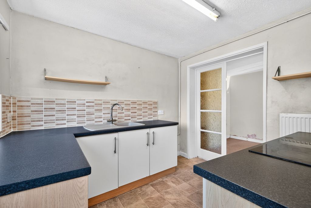 Property photo 3 of 18 Pbox-Img.Jpg