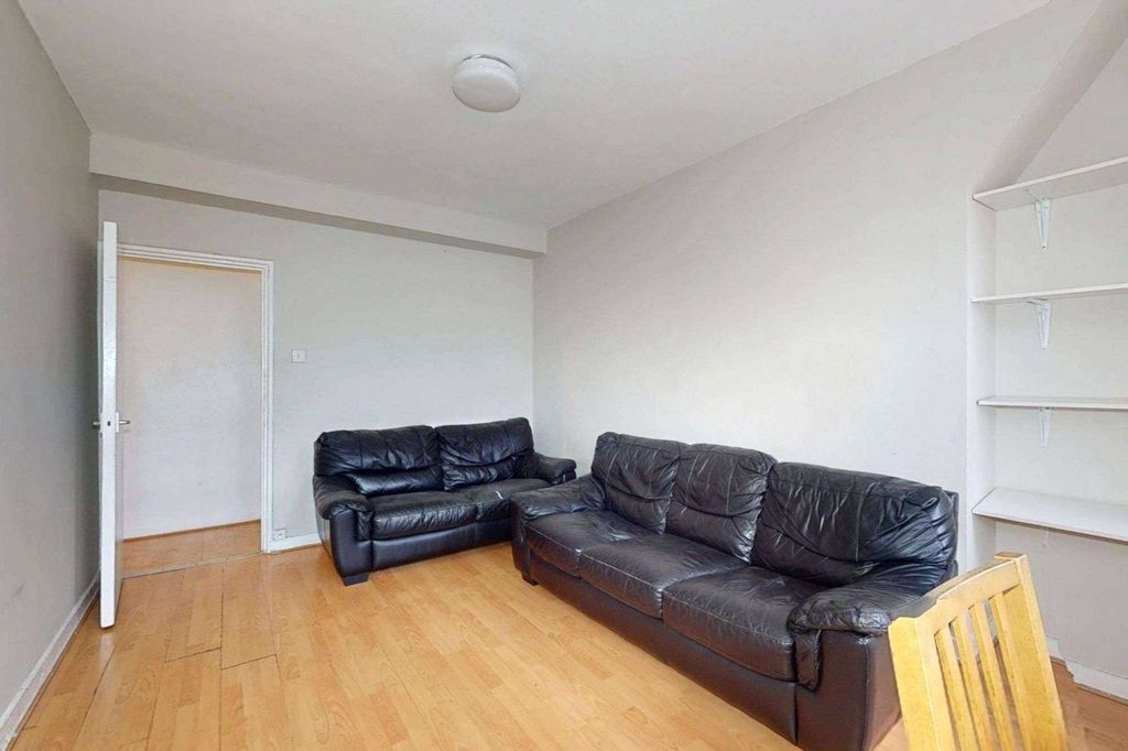 Property photo 2 of 7 Picture No. 01