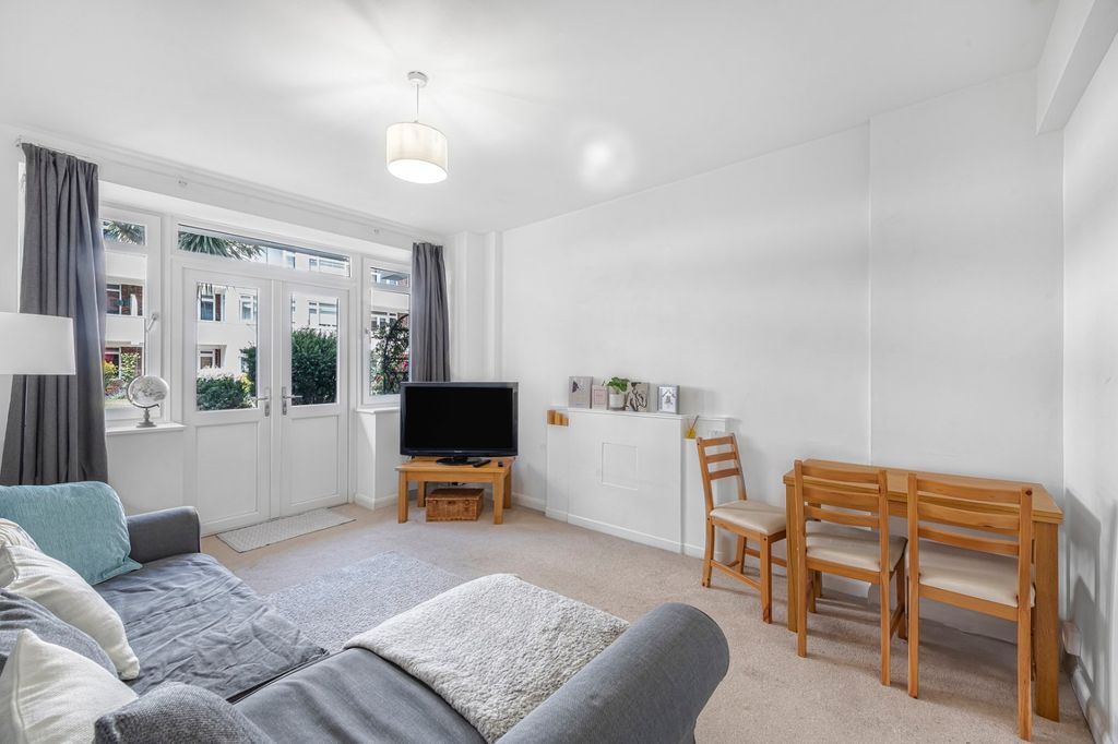 Property photo 2 of 7