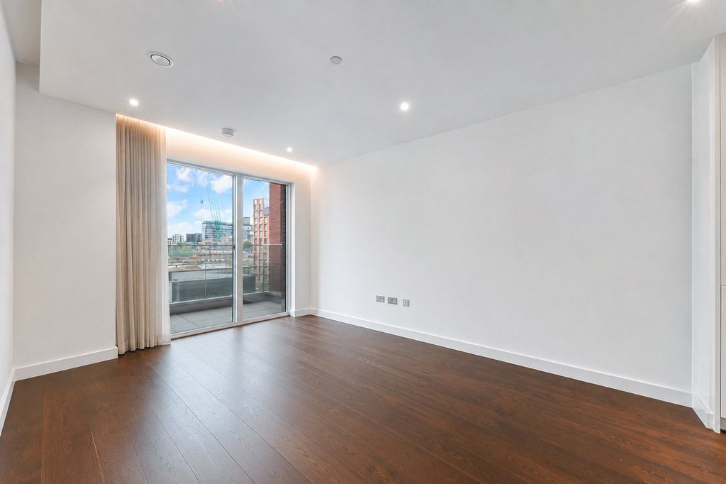 Property photo 3 of 10 Picture No. 05