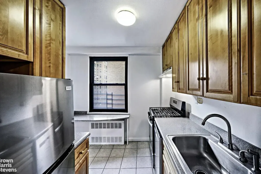 Property photo 3 of 12 <Alttext/>