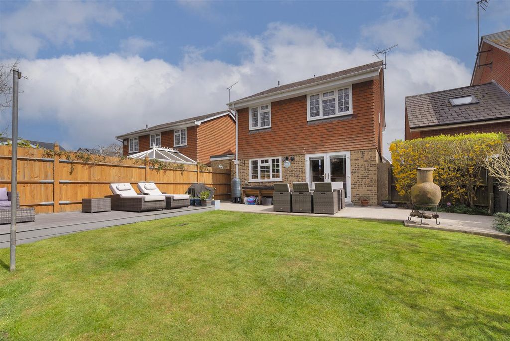 Property photo 2 of 16 16.